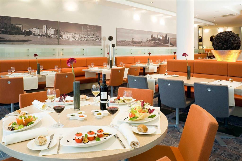 Hotel Novotel Messe 4*